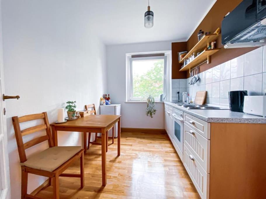 Helle Wohnung Im Norden Leipzigs ภายนอก รูปภาพ